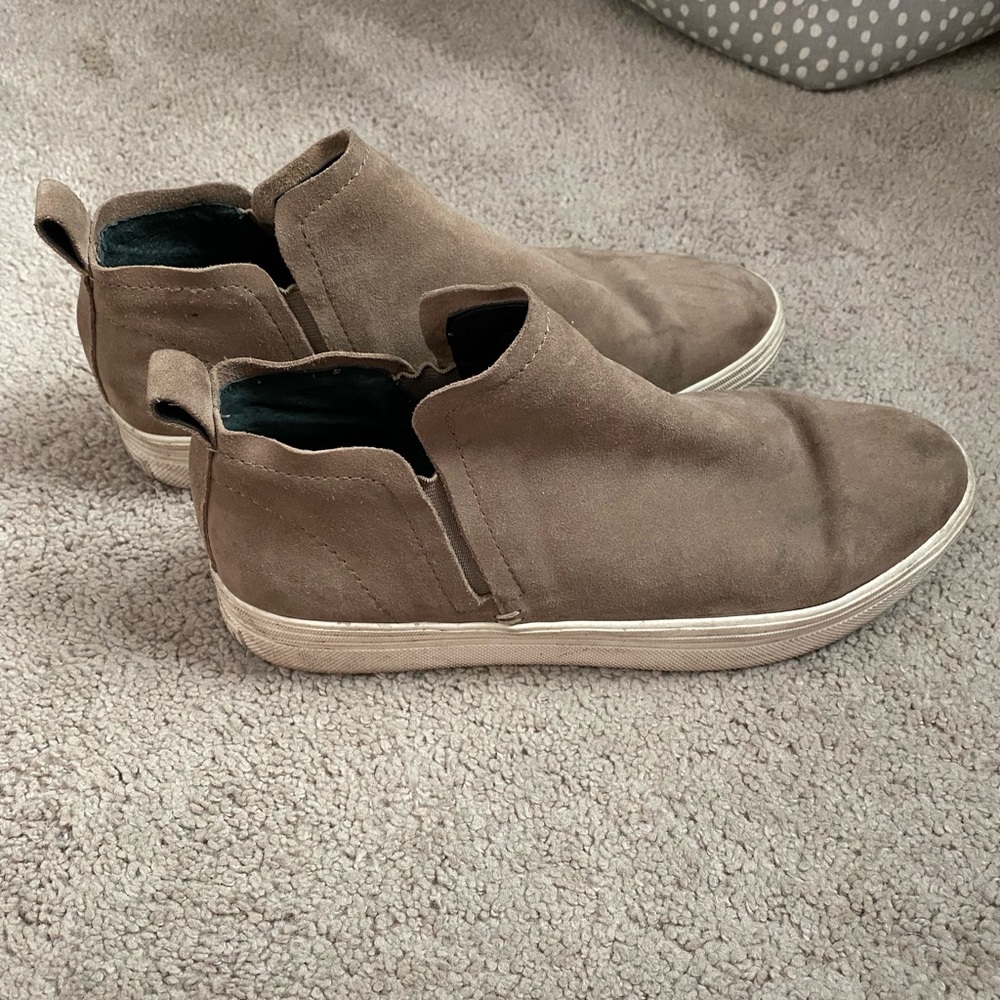 Dolce Vita Tate suede slip on sneakers in tope